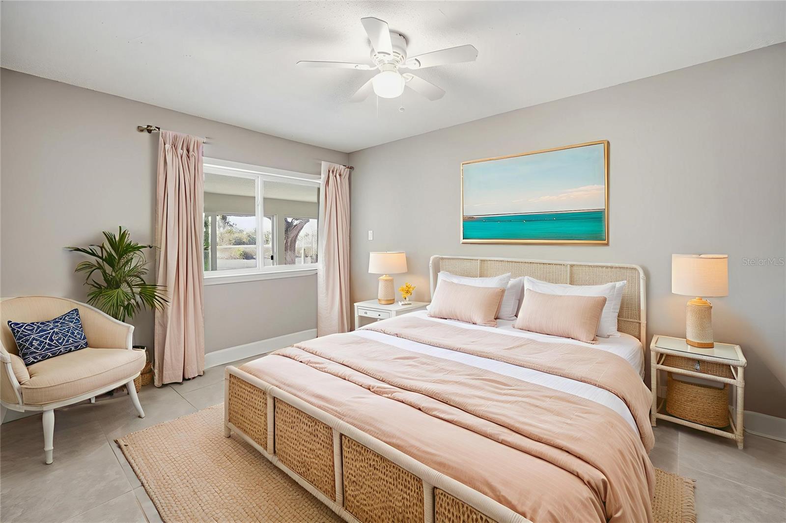 THE BAY VILLAS - Residential