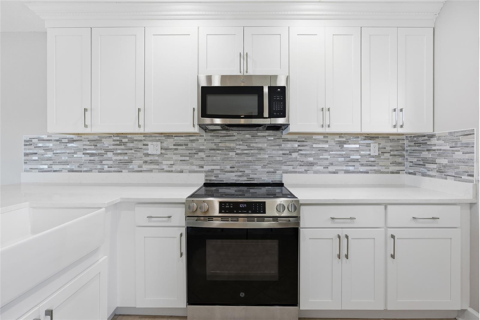 THE BAY VILLAS - Residential