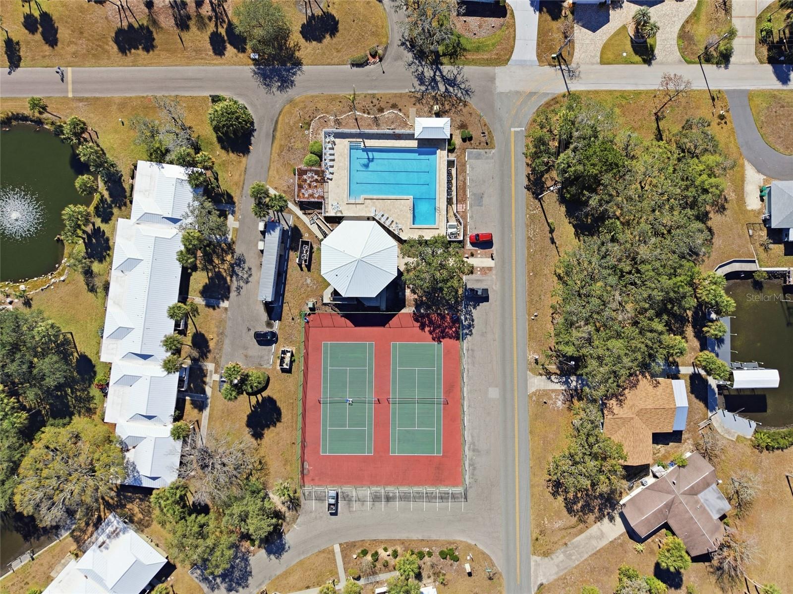 THE BAY VILLAS - Residential