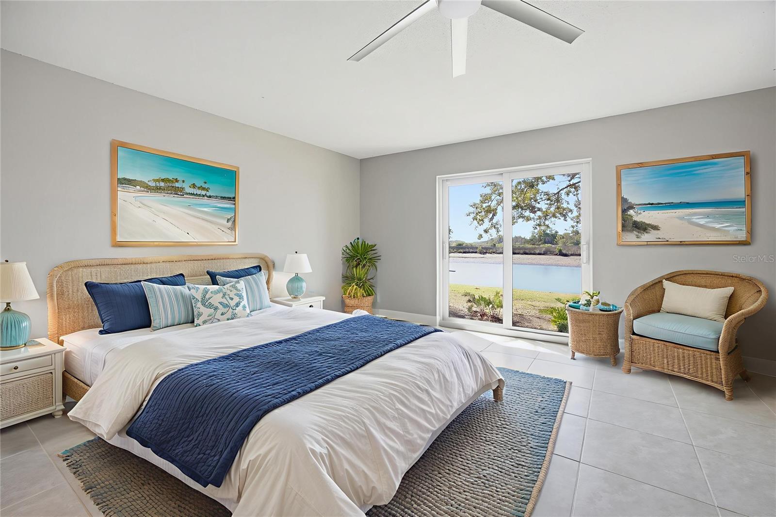 THE BAY VILLAS - Residential