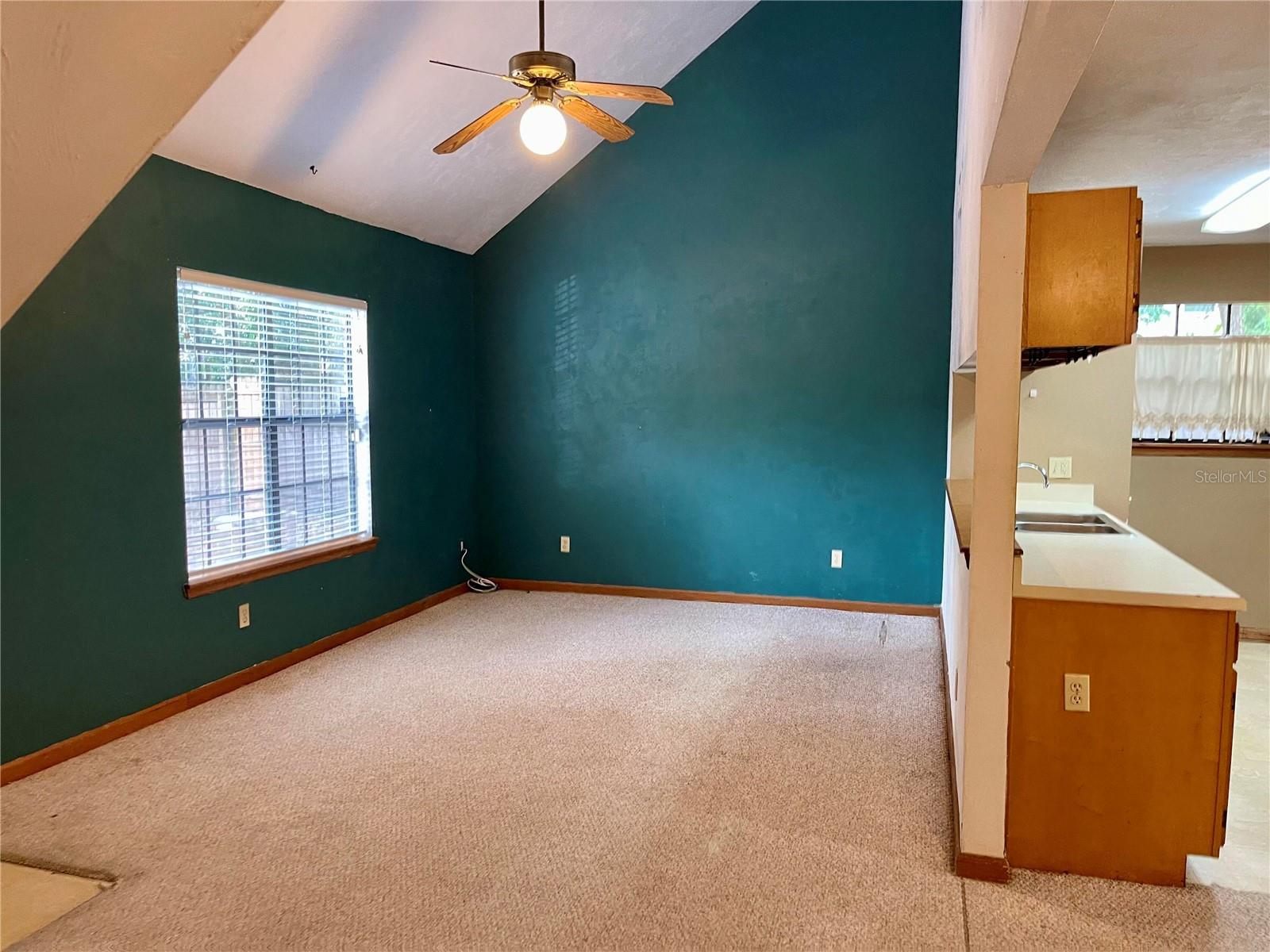 SILVERTHORN RIDGE UNREC - Residential