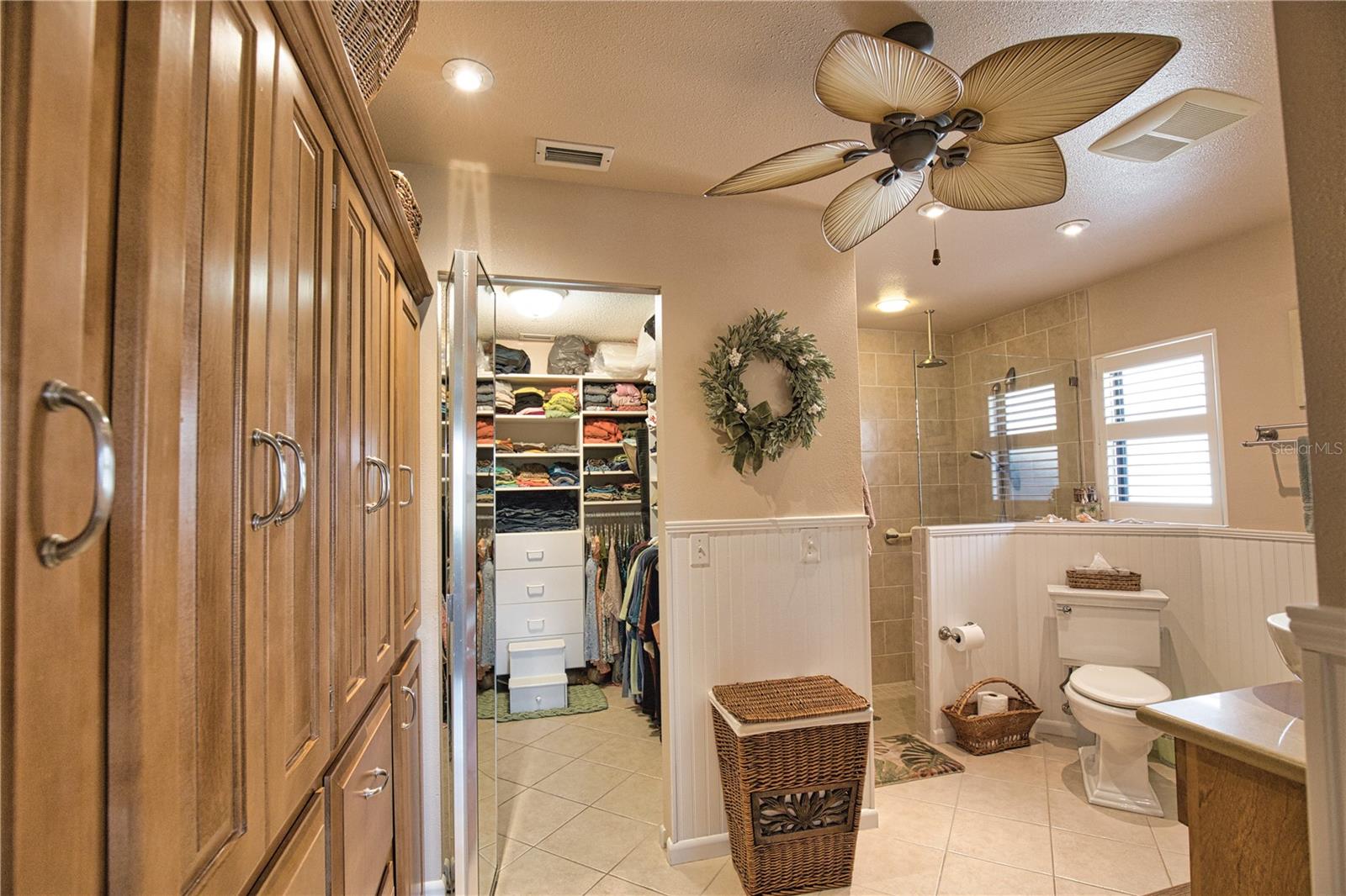 COVE POINTE - Residential