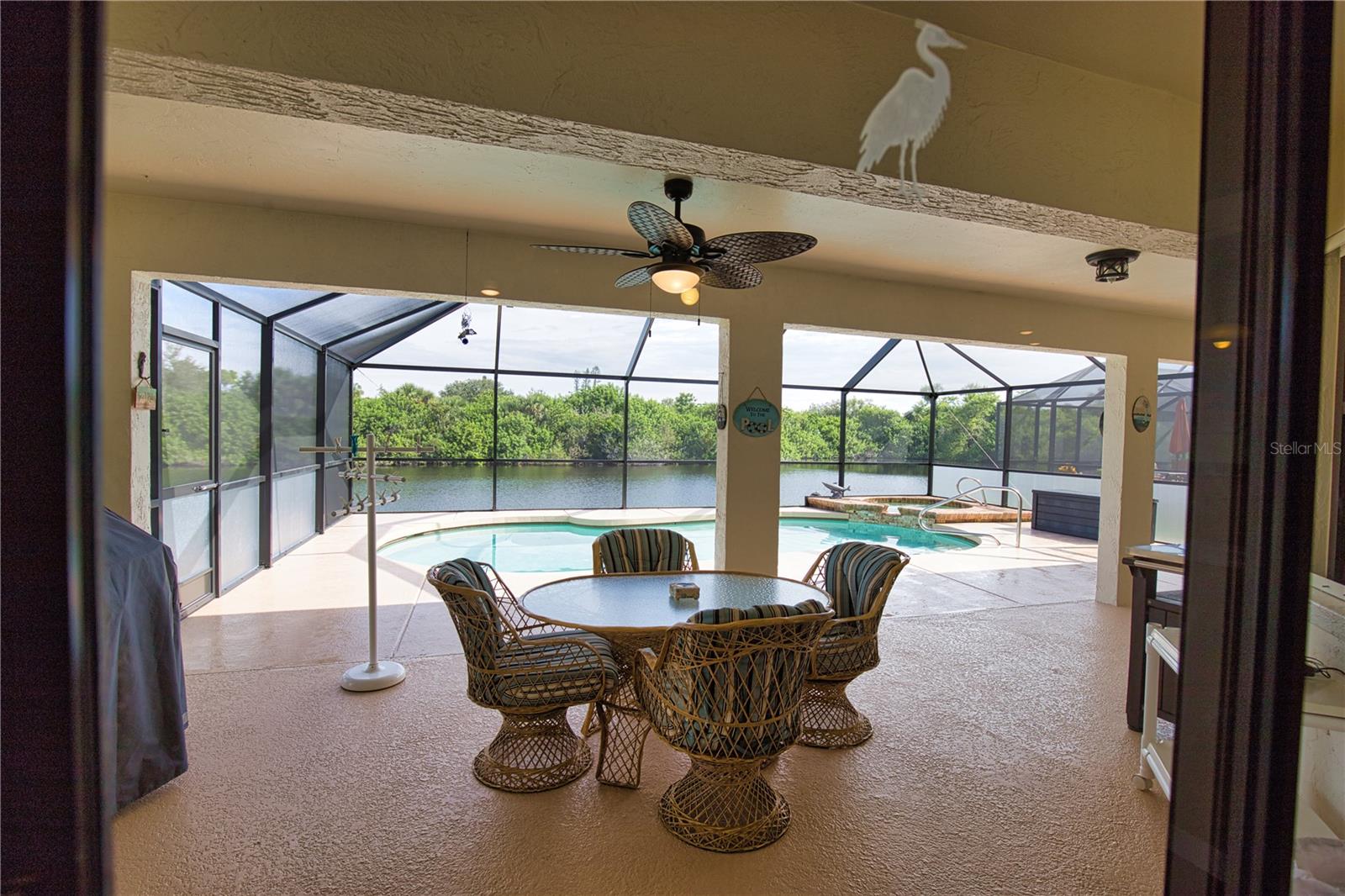 COVE POINTE - Residential