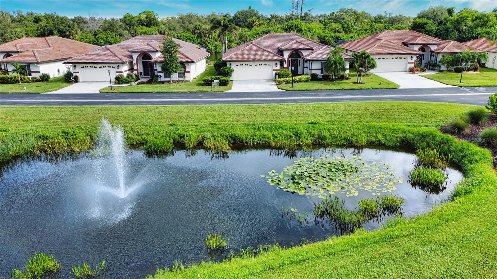 COVE POINTE - Residential