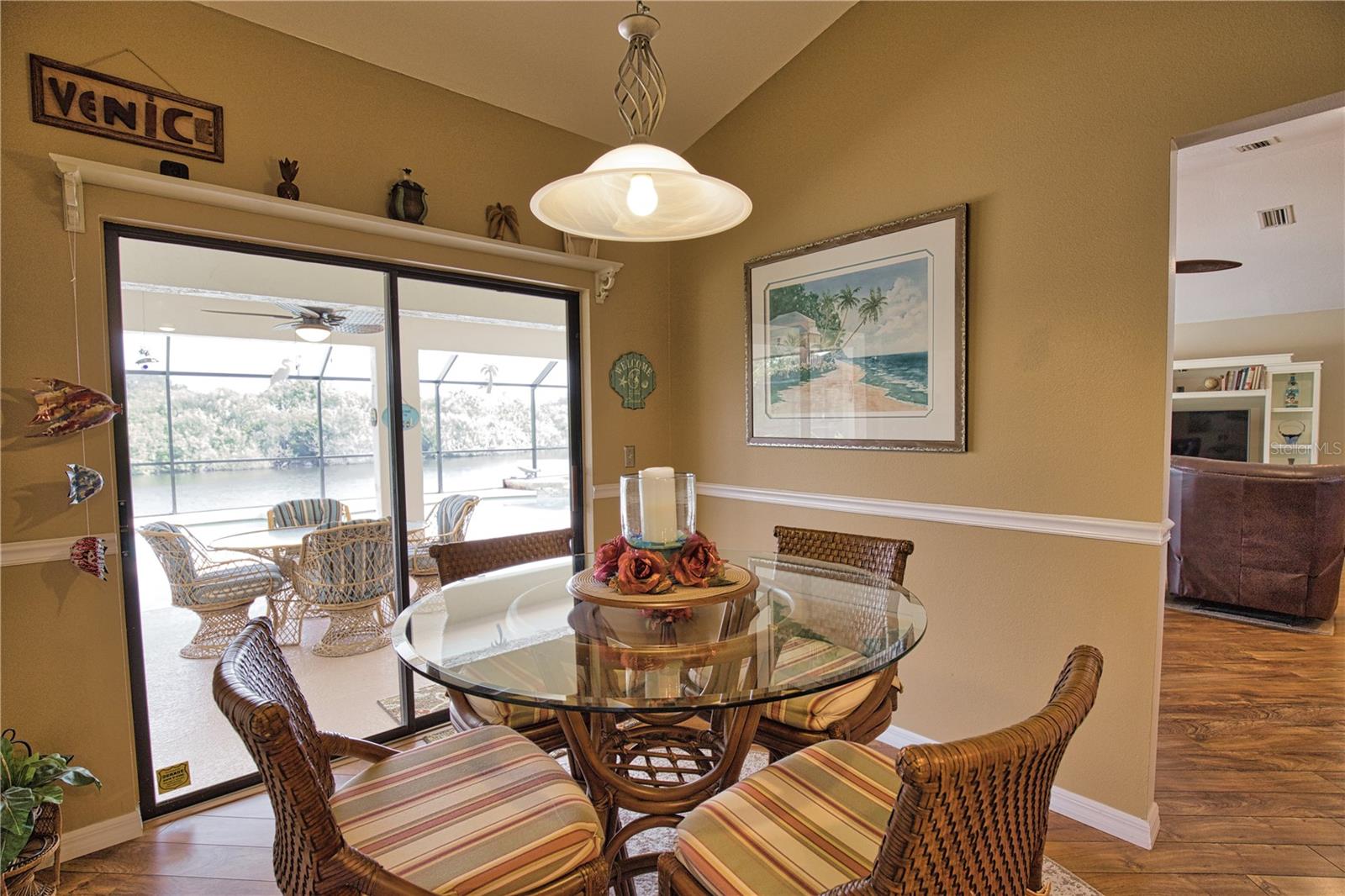 COVE POINTE - Residential