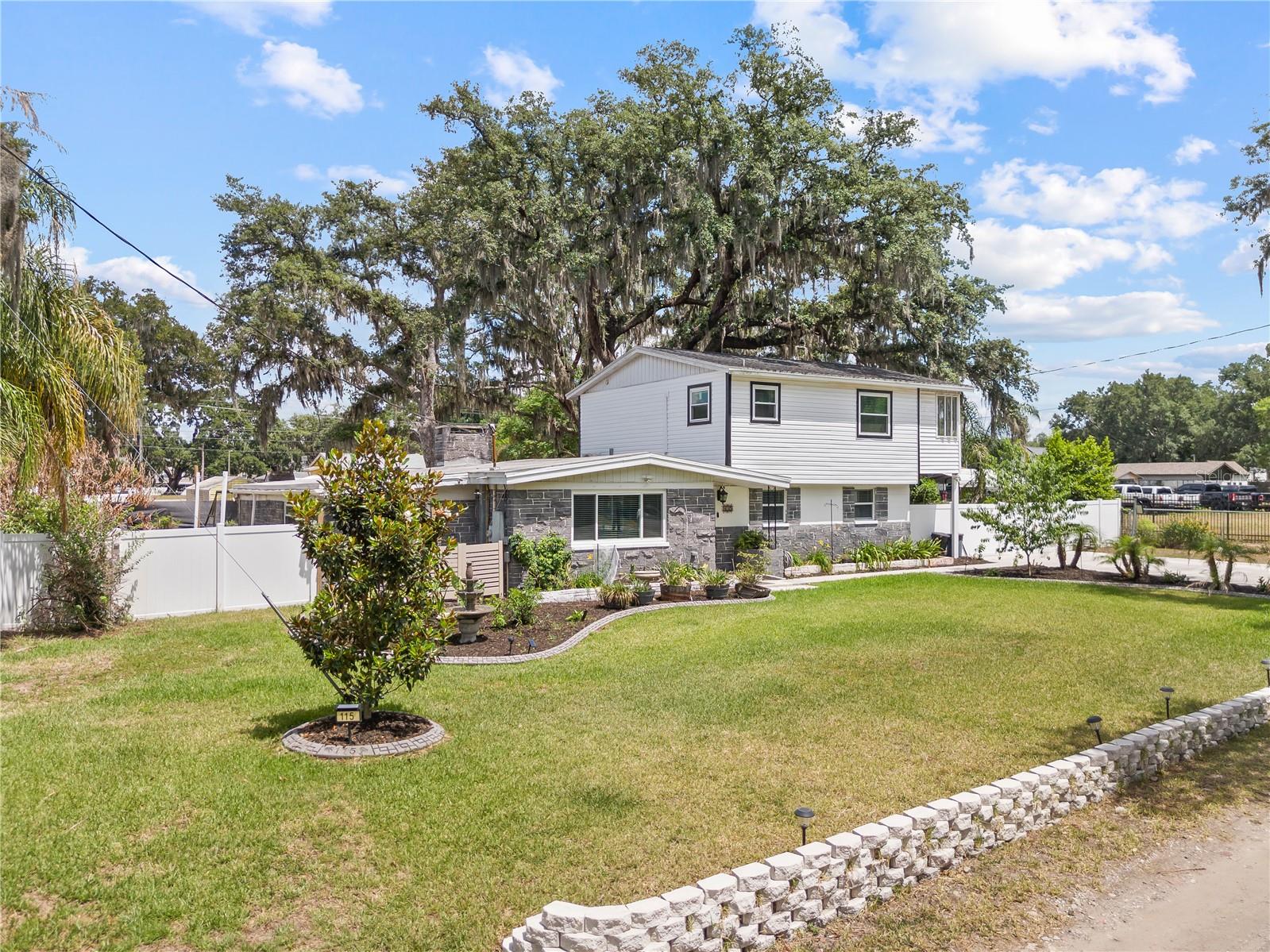 115 TEN OAK PLACE