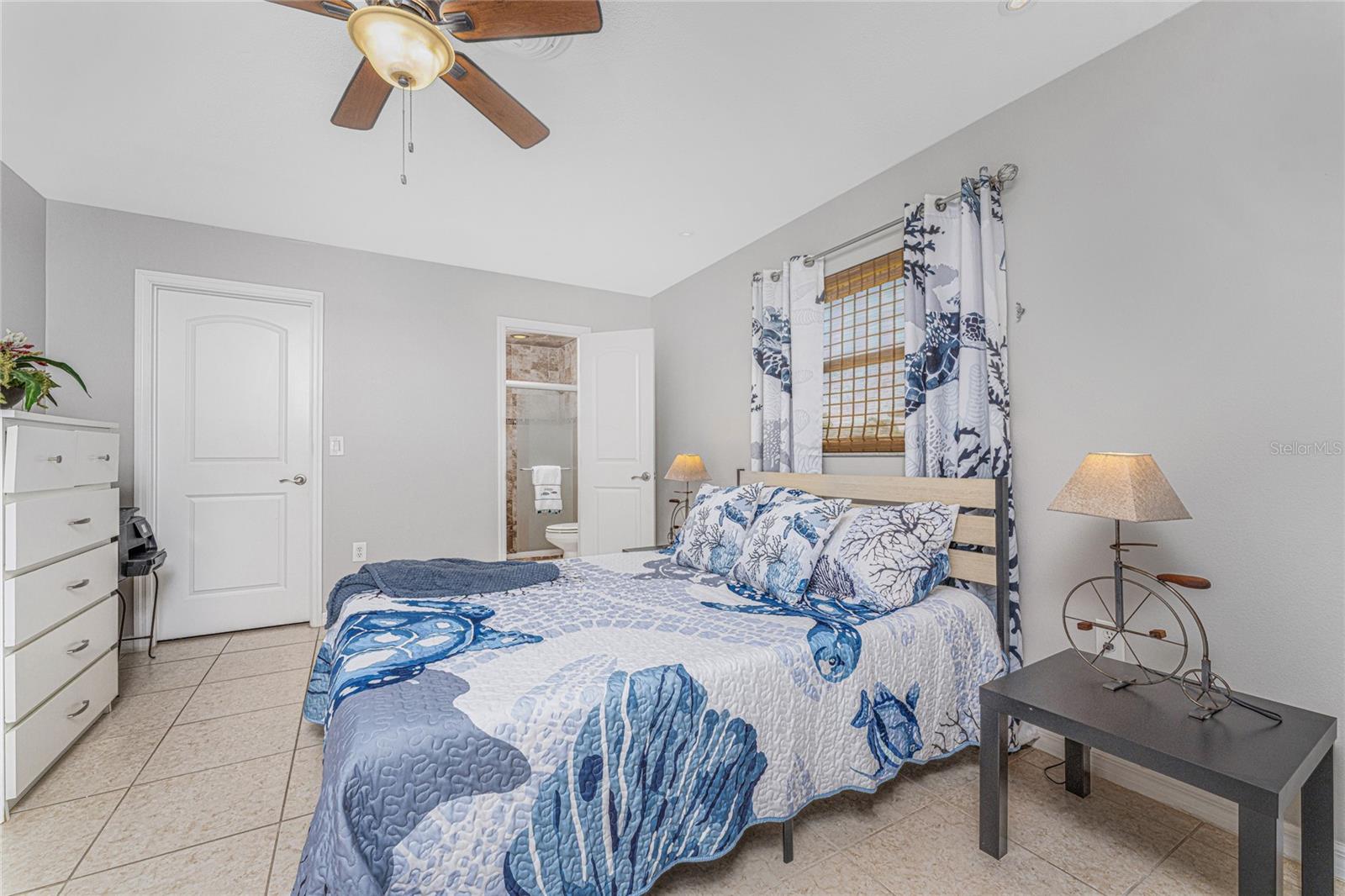 BAY VISTA BLVD - Residential