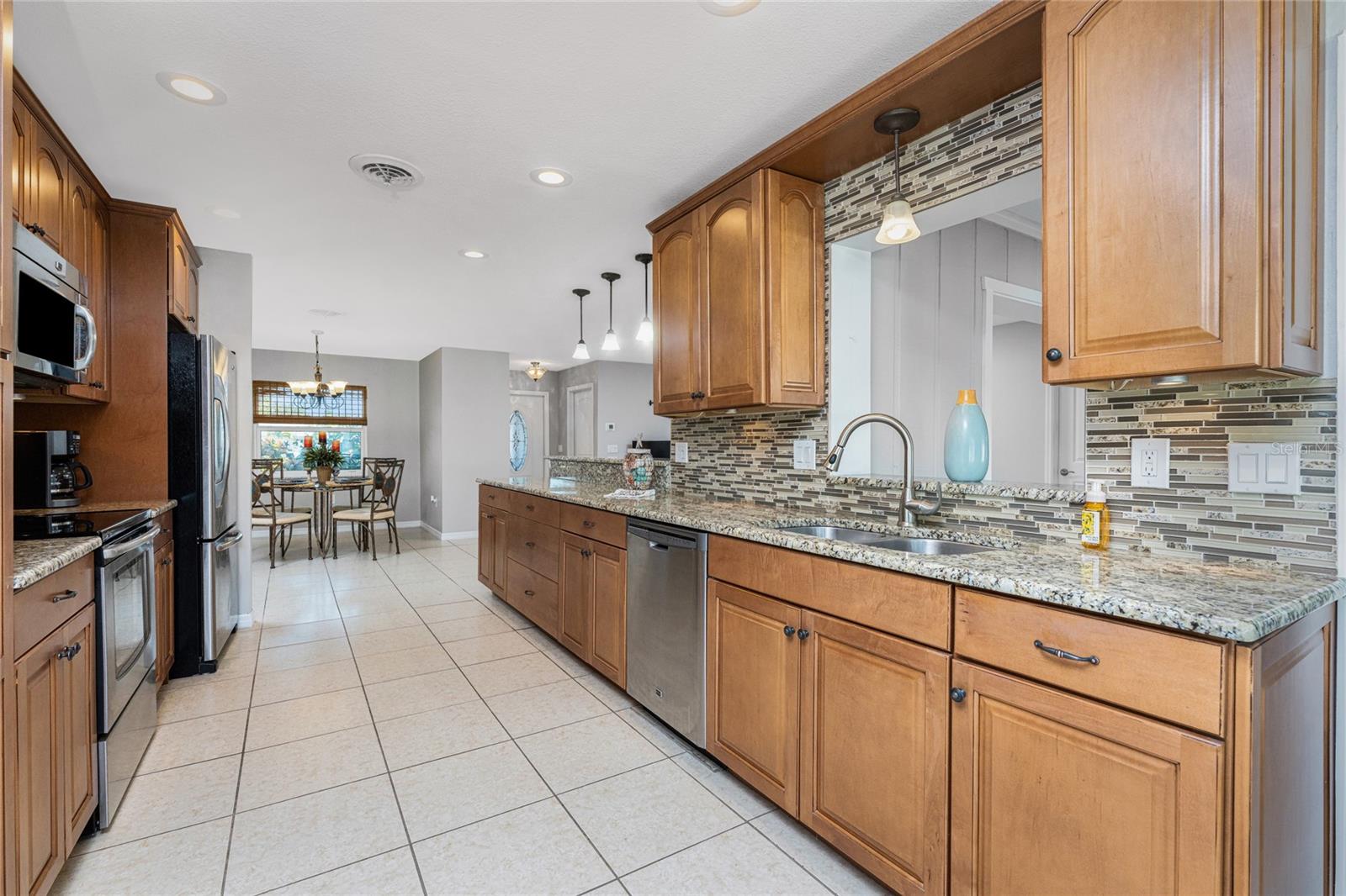 BAY VISTA BLVD - Residential