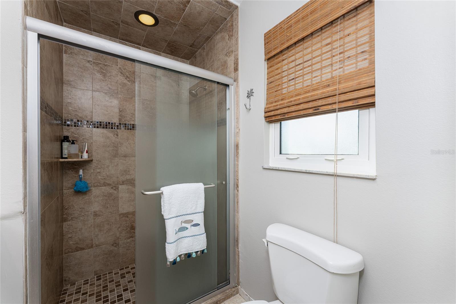 BAY VISTA BLVD - Residential