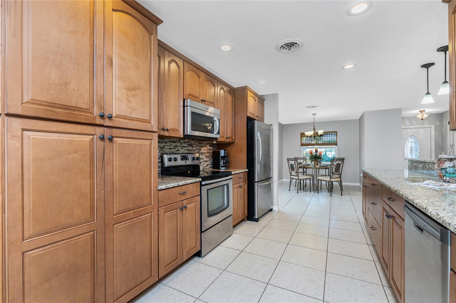 BAY VISTA BLVD - Residential