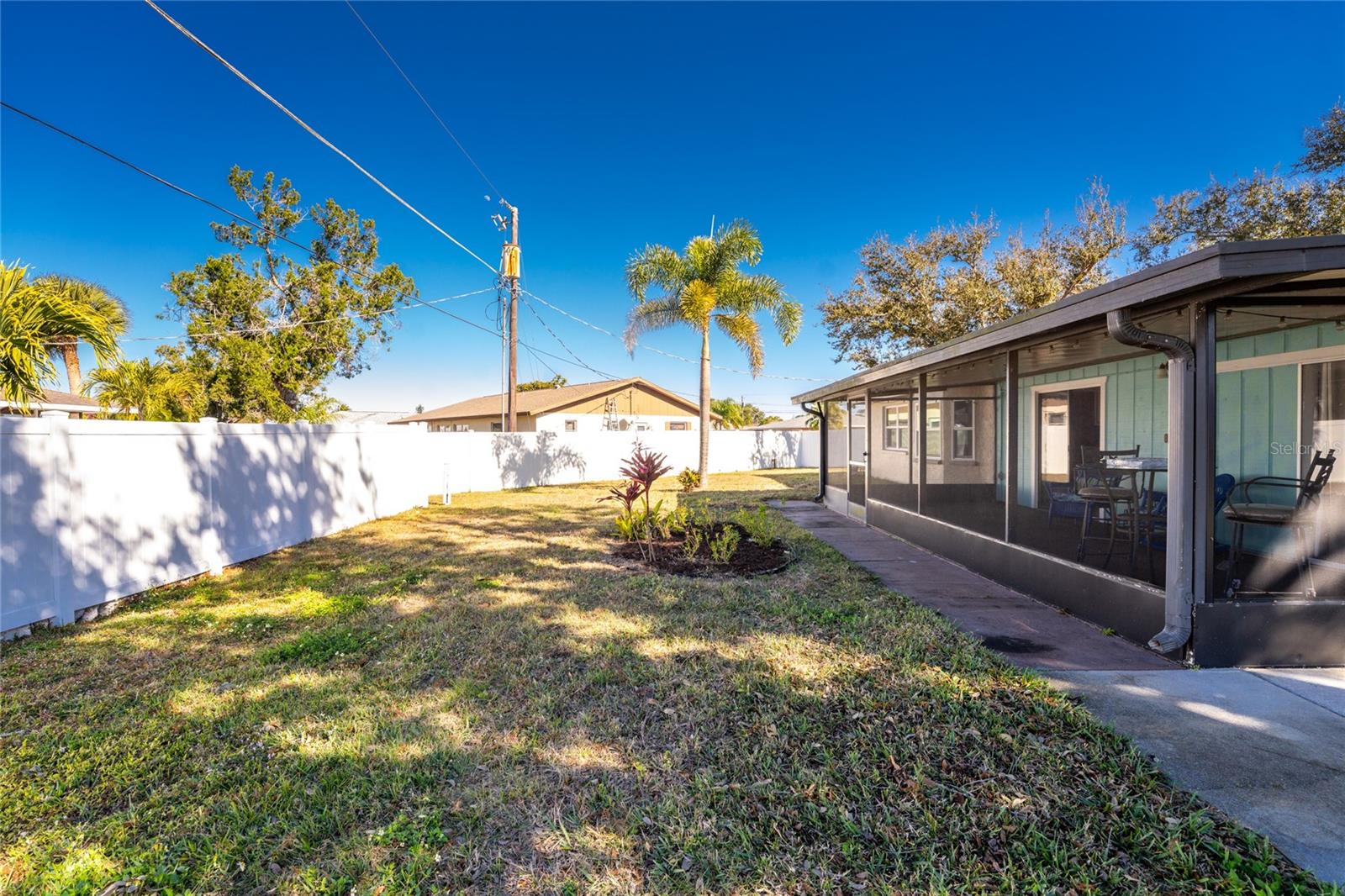 BAY VISTA BLVD - Residential