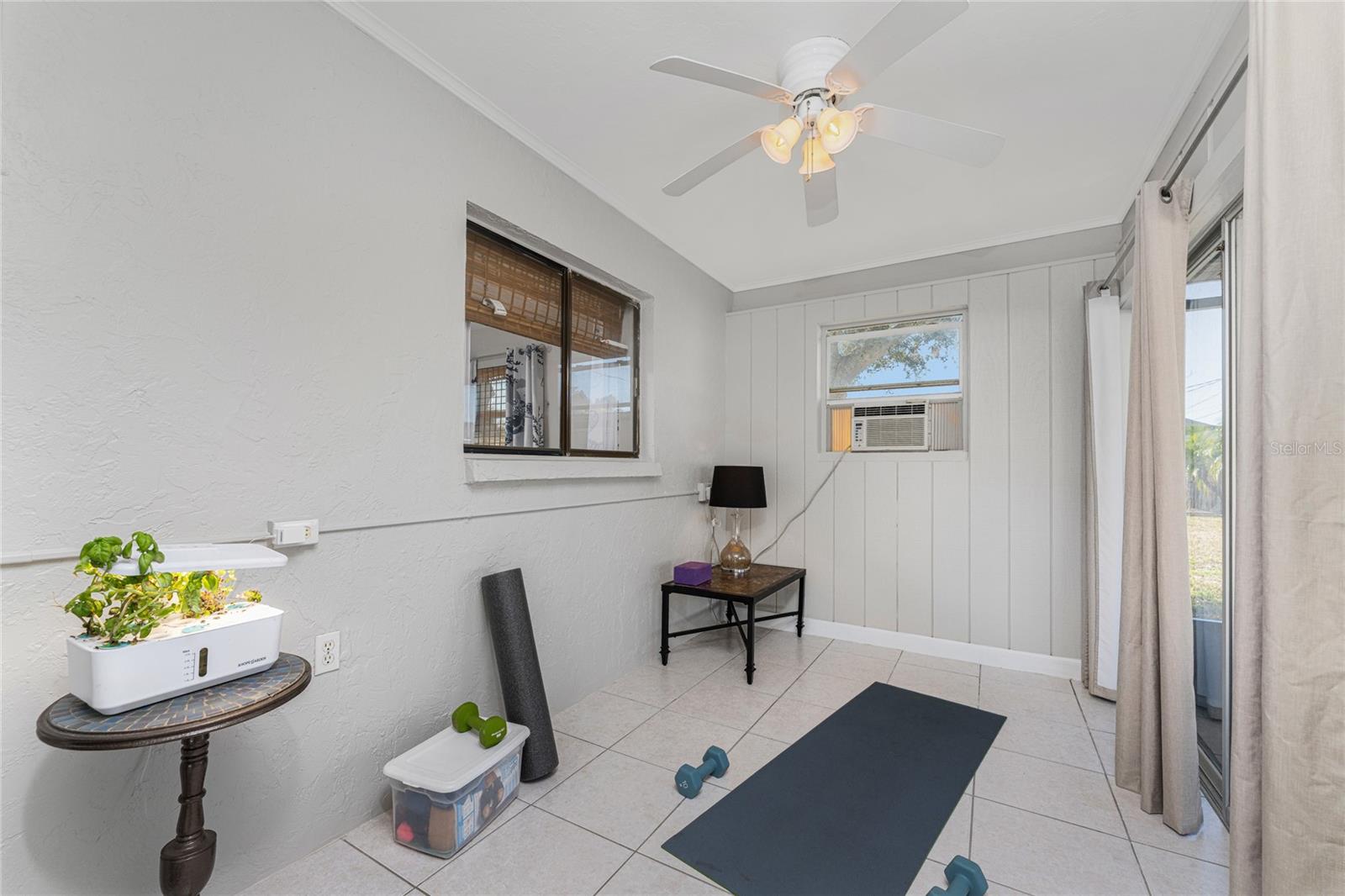 BAY VISTA BLVD - Residential