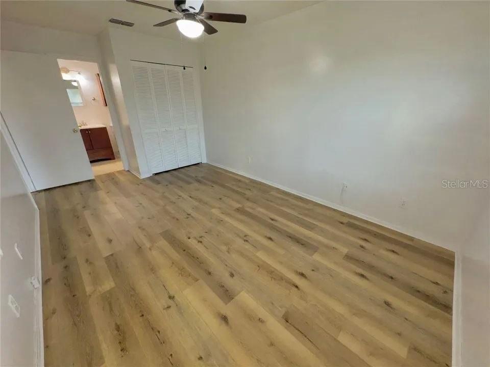 HAWTHORNE VILLAGE - Residential