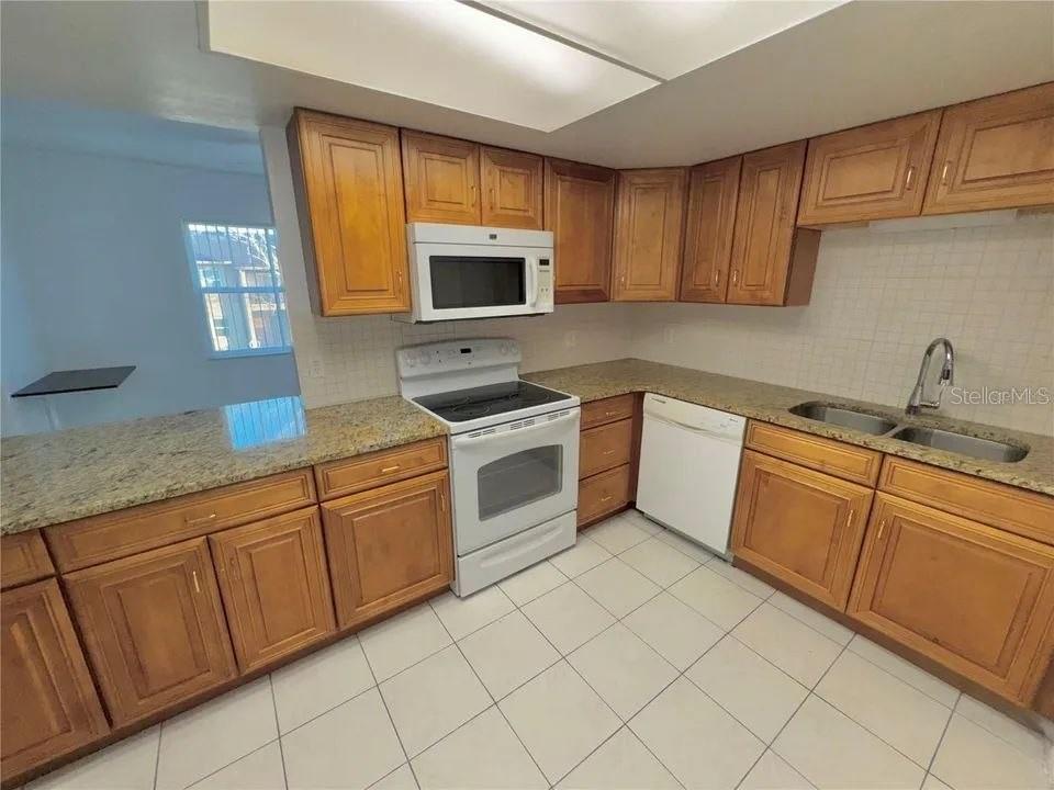 HAWTHORNE VILLAGE - Residential