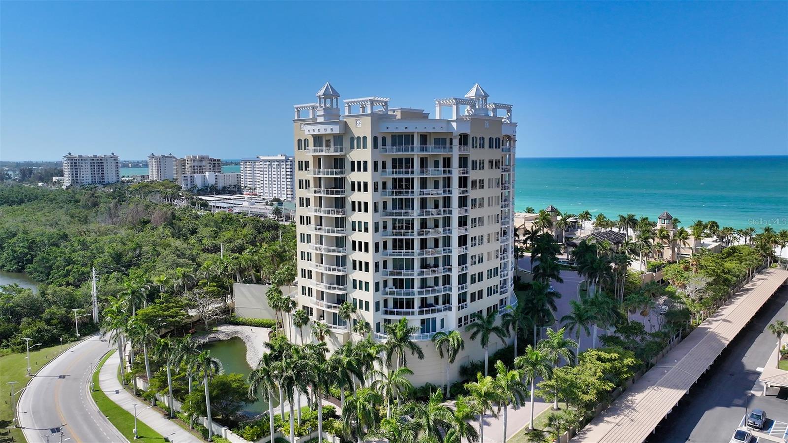 THE BEACH RESIDENCES - Residential