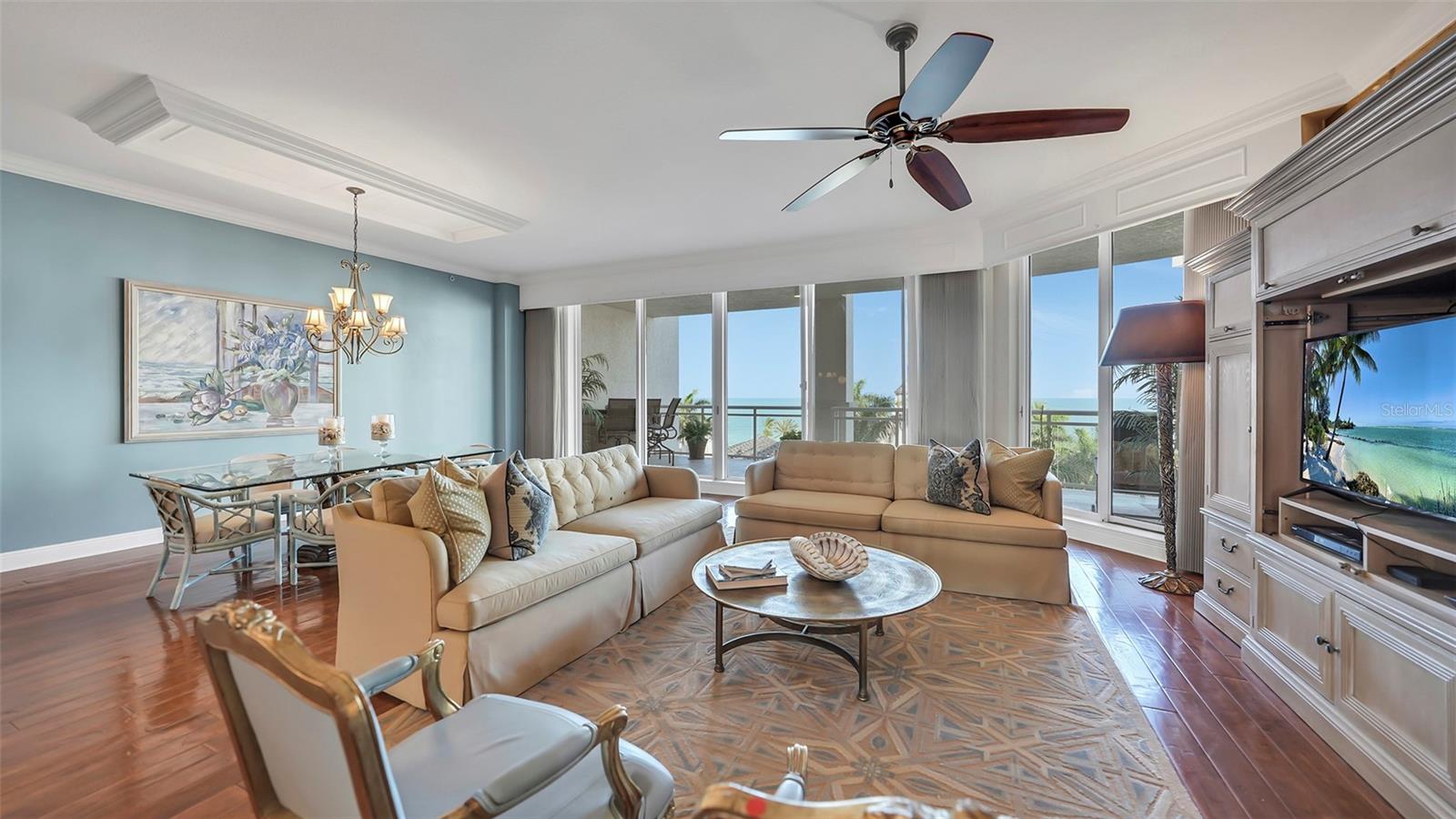 THE BEACH RESIDENCES - Residential