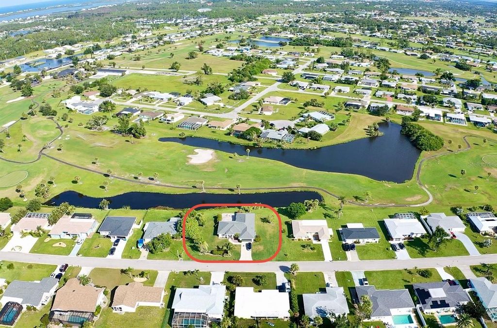 Photo of 32 Oakland Hills Court, Rotonda West, FL 33947 (MLS # C7512877)
