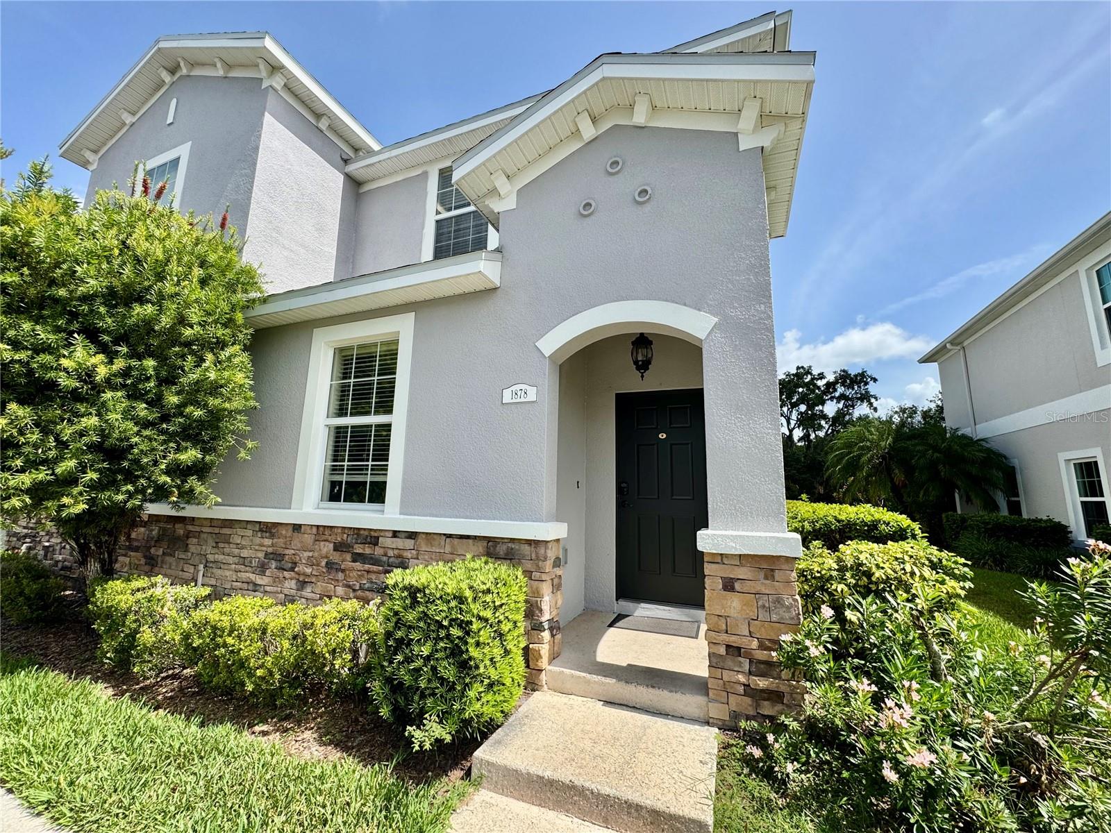 Welcome to this beautifully maintained 3-bedroom, 3-bath end-unit townhouse, ideally situated in the heart of Plant City! With a brand-new roof, fresh exterior paint, and newer A/C, this home offers both peace of mind and modern comfort. Step inside to an open-concept layout that seamlessly connects the kitchen, dining, and living areas—perfect for entertaining or relaxed everyday living. The kitchen features sleek stainless steel appliances and flows effortlessly into the main living space. Enjoy serene mornings or peaceful evenings on your screened-in back porch, complete with an attached storage room. This home backs to a tranquil pond and wooded area, offering rare privacy and a beautiful natural backdrop. Don’t miss the opportunity to own this move-in-ready home in one of Plant City’s most convenient and desirable areas!