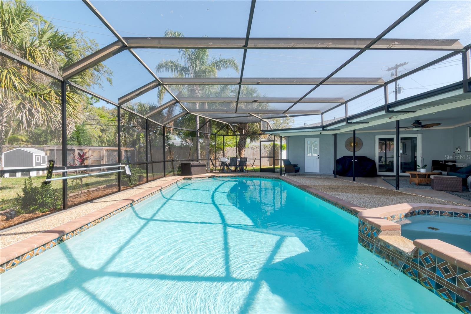4807 W COUNTRY CLUB DRIVE