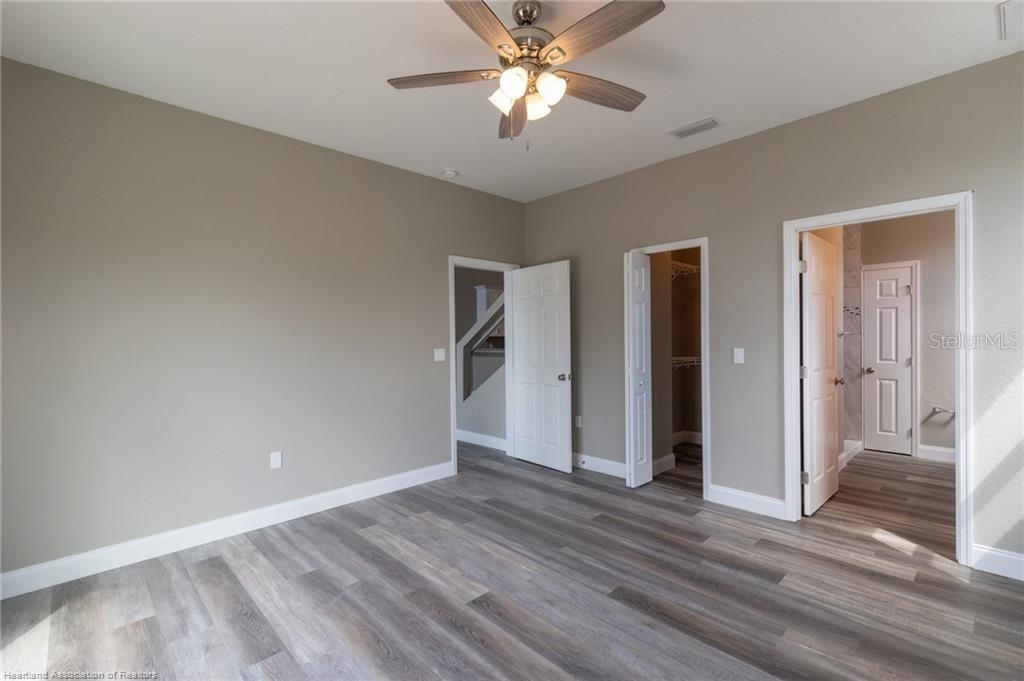 KNICKERBOCKER MANOR - Residential