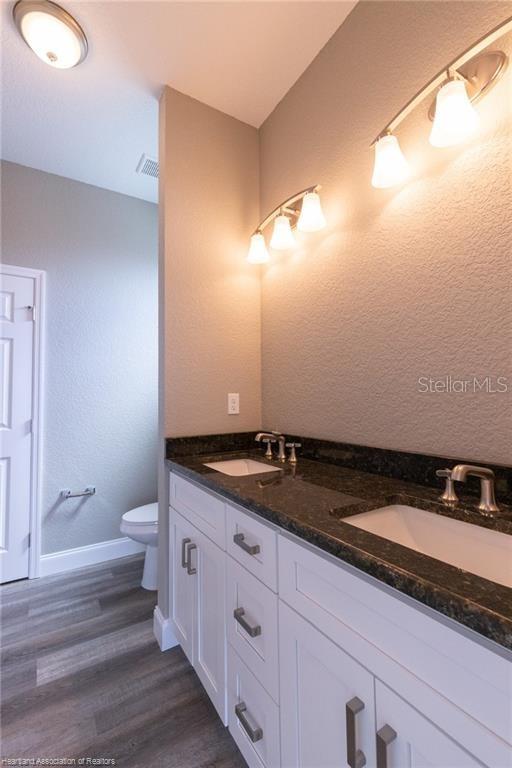 KNICKERBOCKER MANOR - Residential