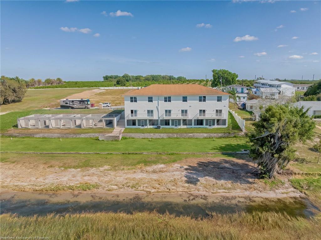 KNICKERBOCKER MANOR - Residential