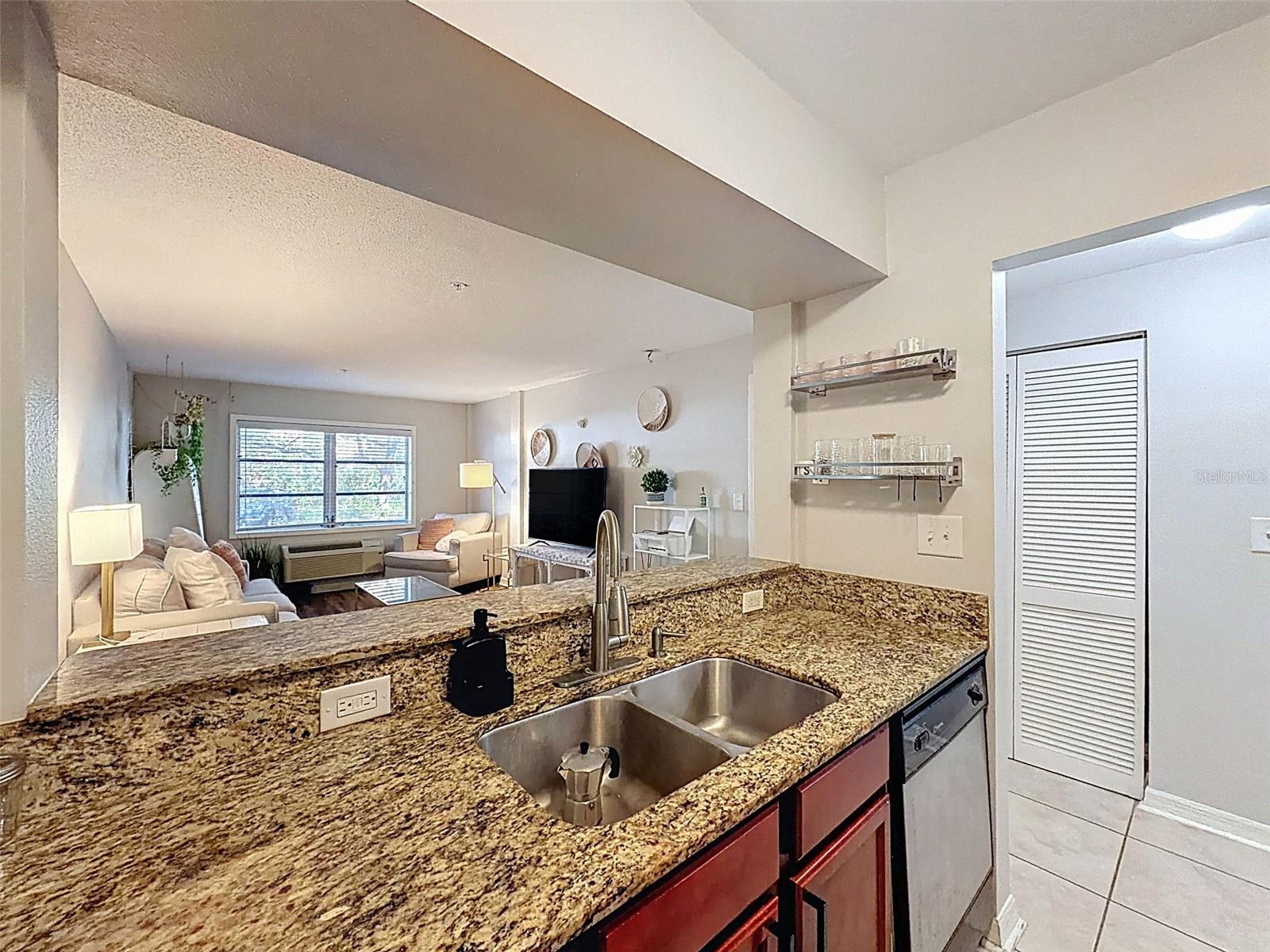 HYDE PARK TOWERS A CONDO - Residential