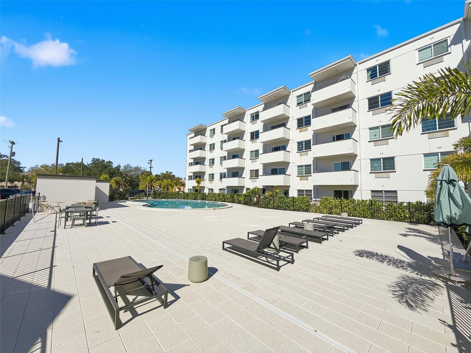 HYDE PARK TOWERS A CONDO - Residential