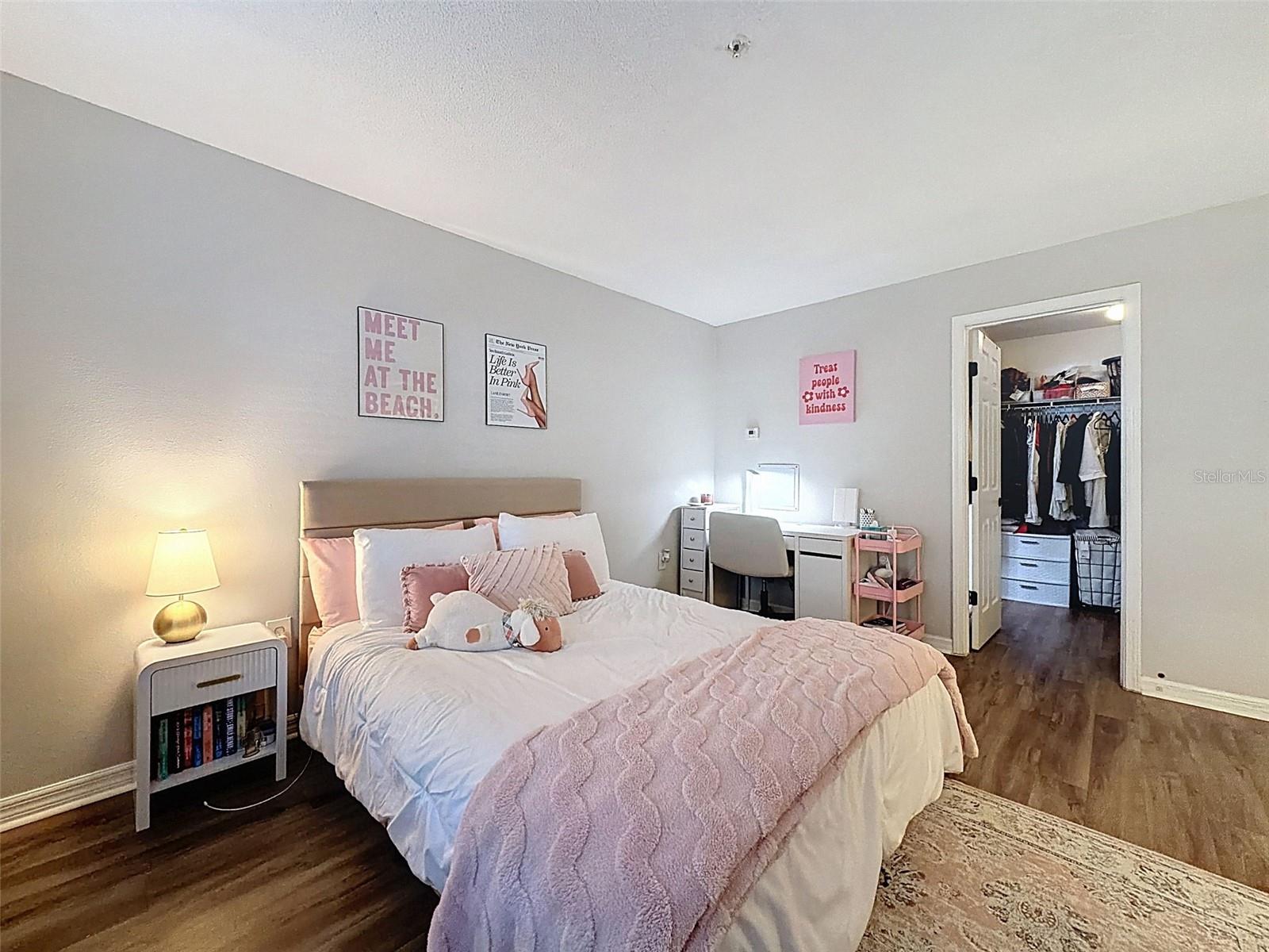 HYDE PARK TOWERS A CONDO - Residential