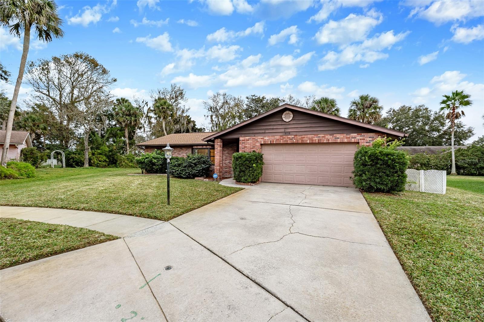 109 NATHAN HALE COURT