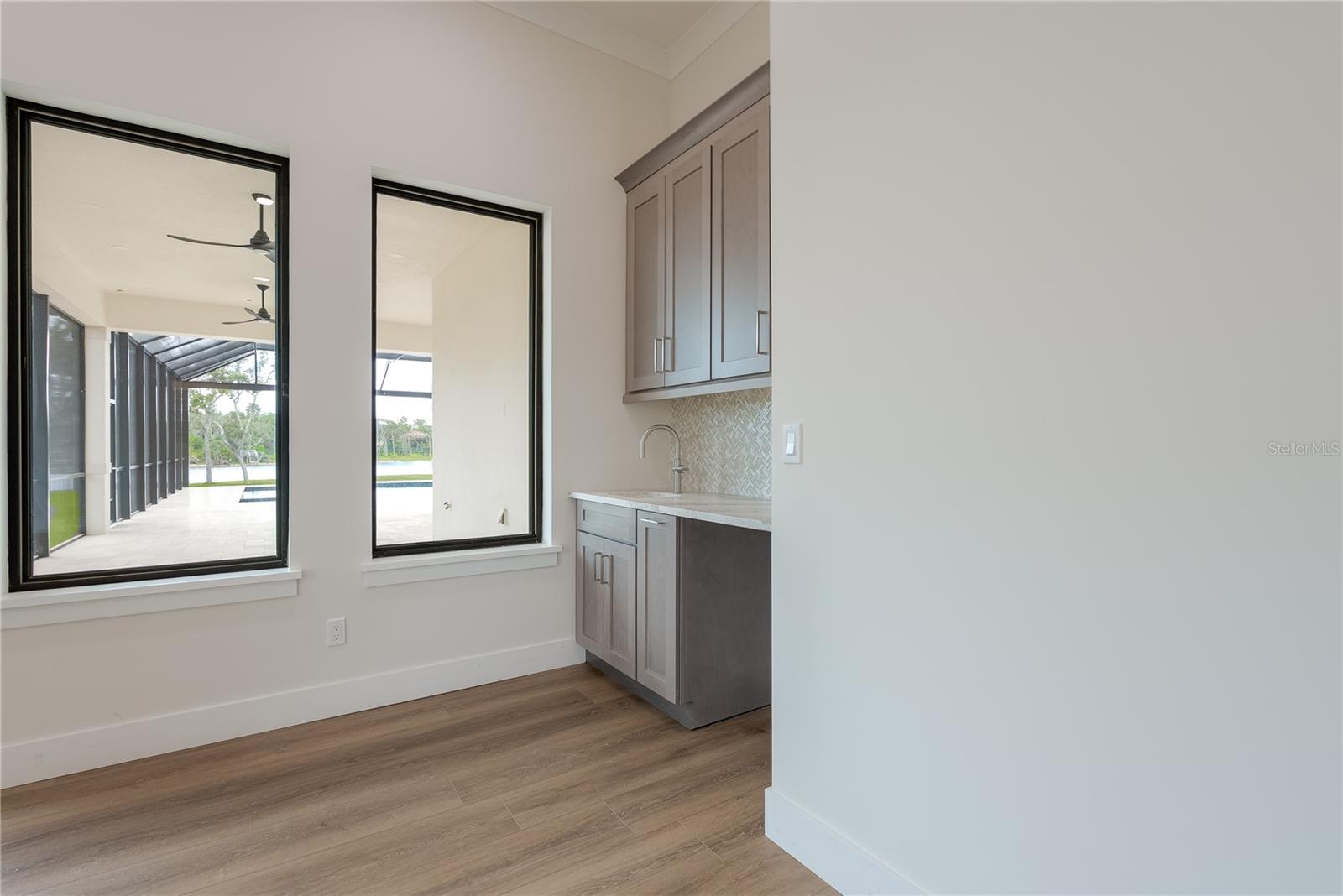 ISLAND ESTATES SUBD - Residential