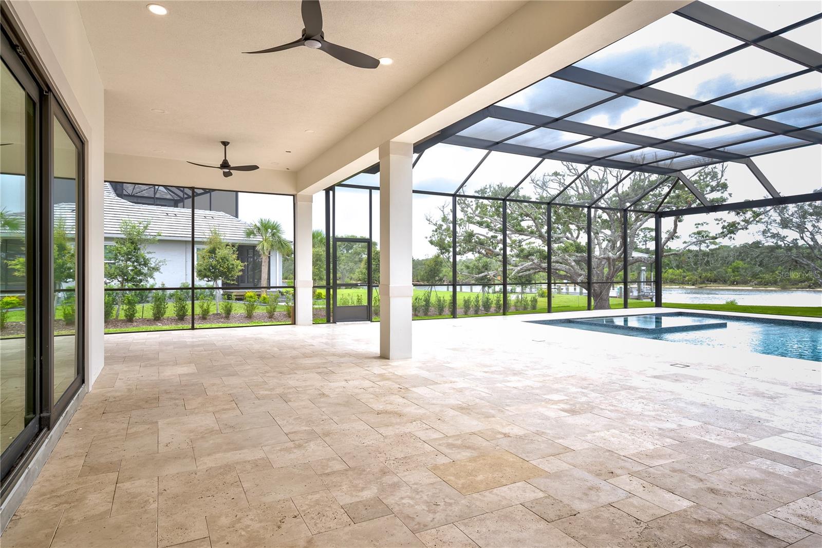 ISLAND ESTATES SUBD - Residential