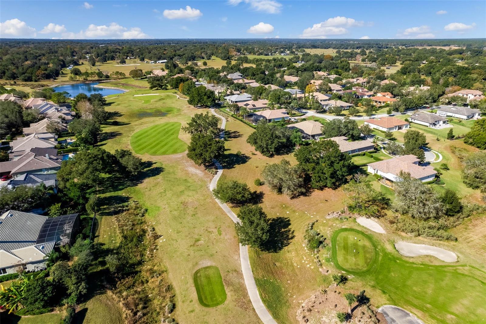 HEATHROW COUNTRY ESTATE - Land