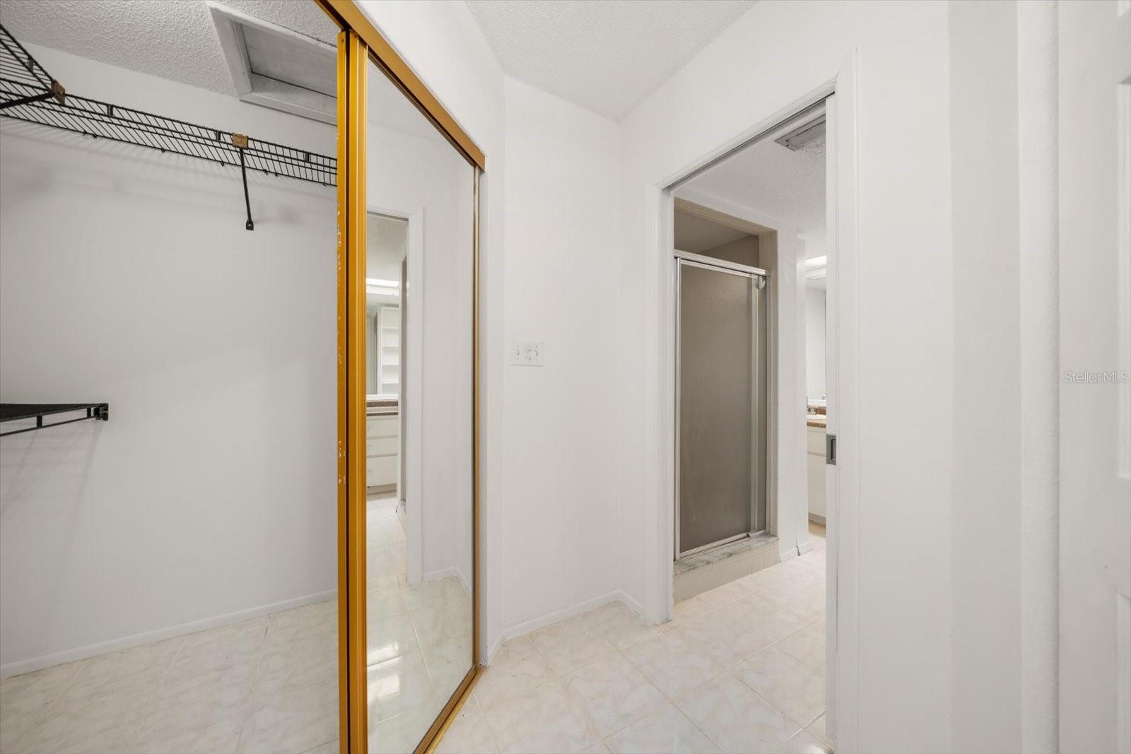 HOLIDAY LAKE VILLAS PH I - Residential Lease