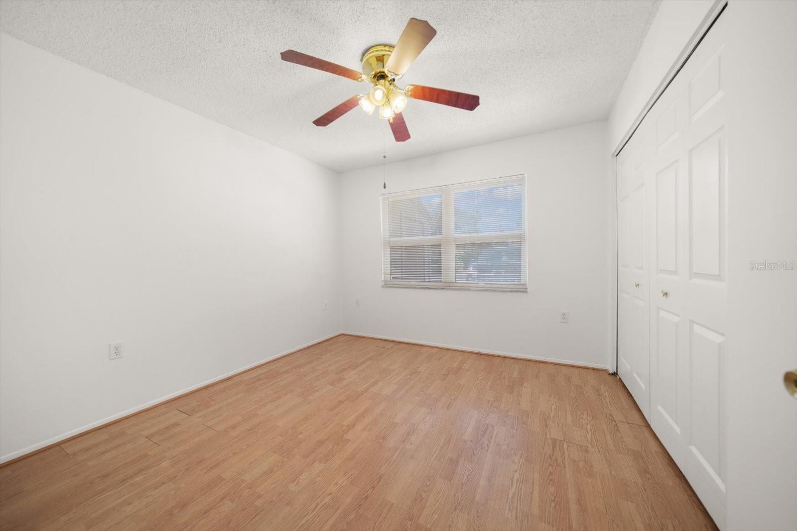 HOLIDAY LAKE VILLAS PH I - Residential Lease