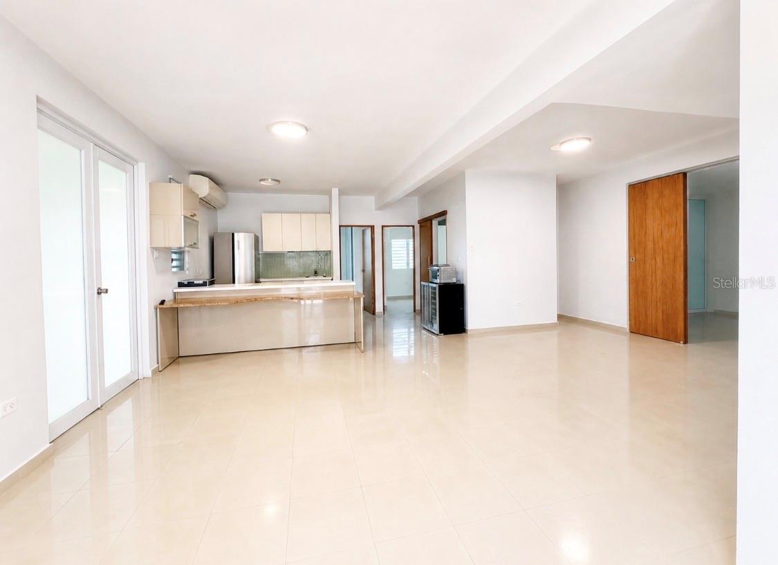SUMMIT HILLS - Residential
