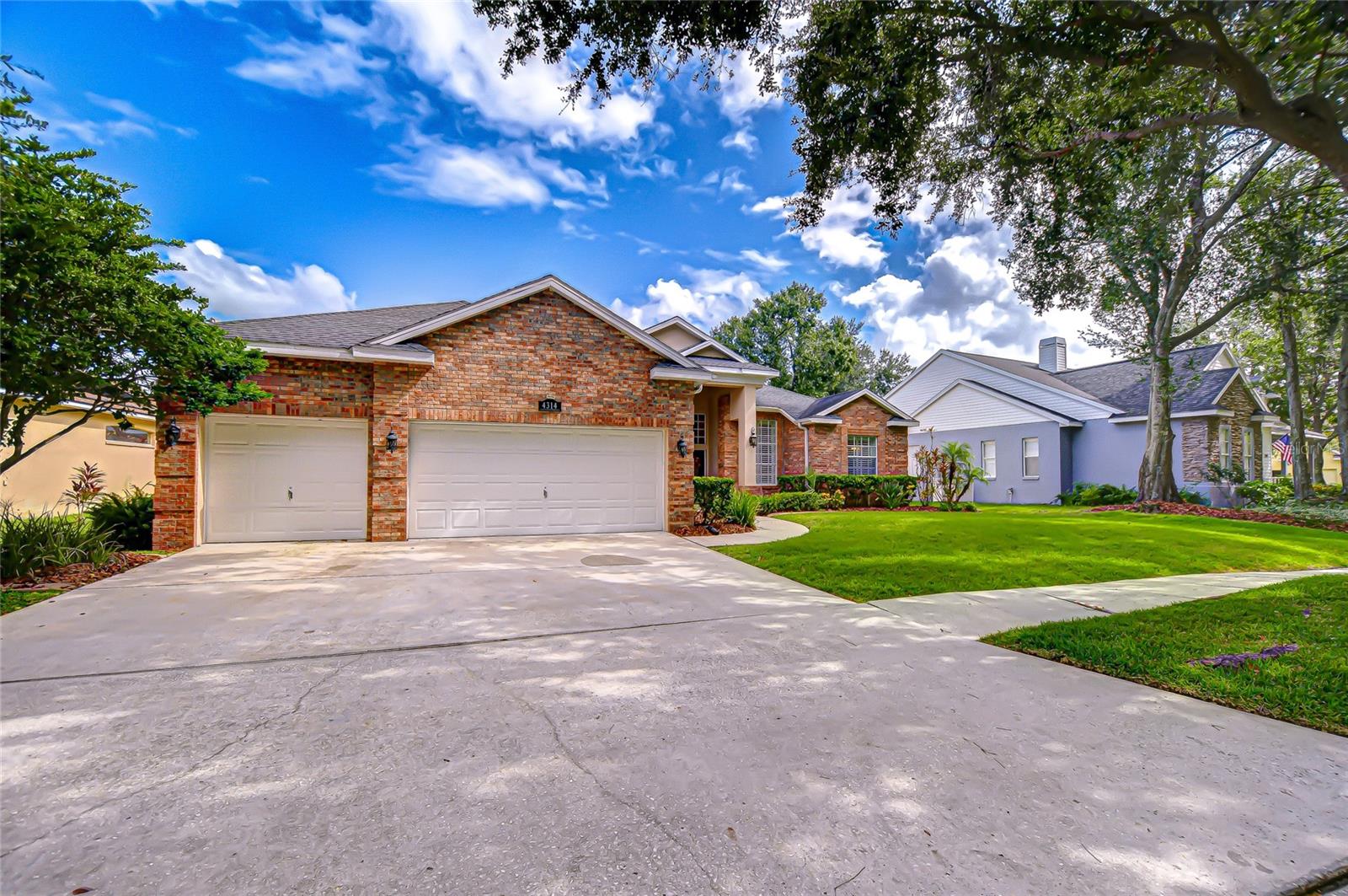 BLOOMINGDALE - Residential
