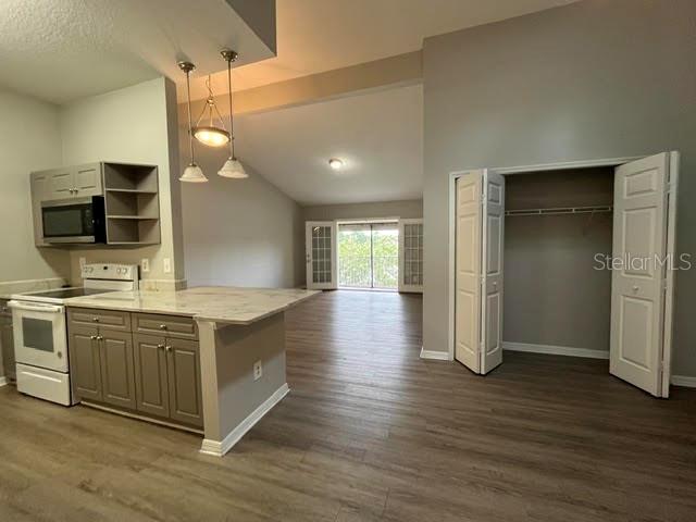 145 N PEARL LAKE CAUSEWAY 204