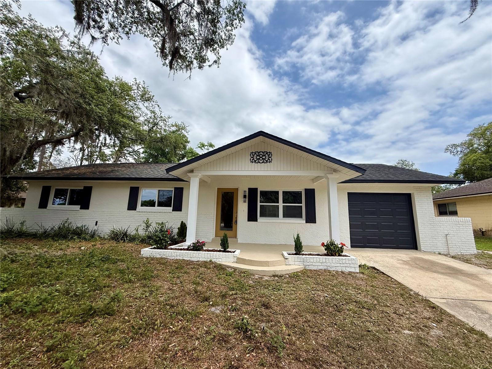 SKY LARK UNIT 2 REP - Residential