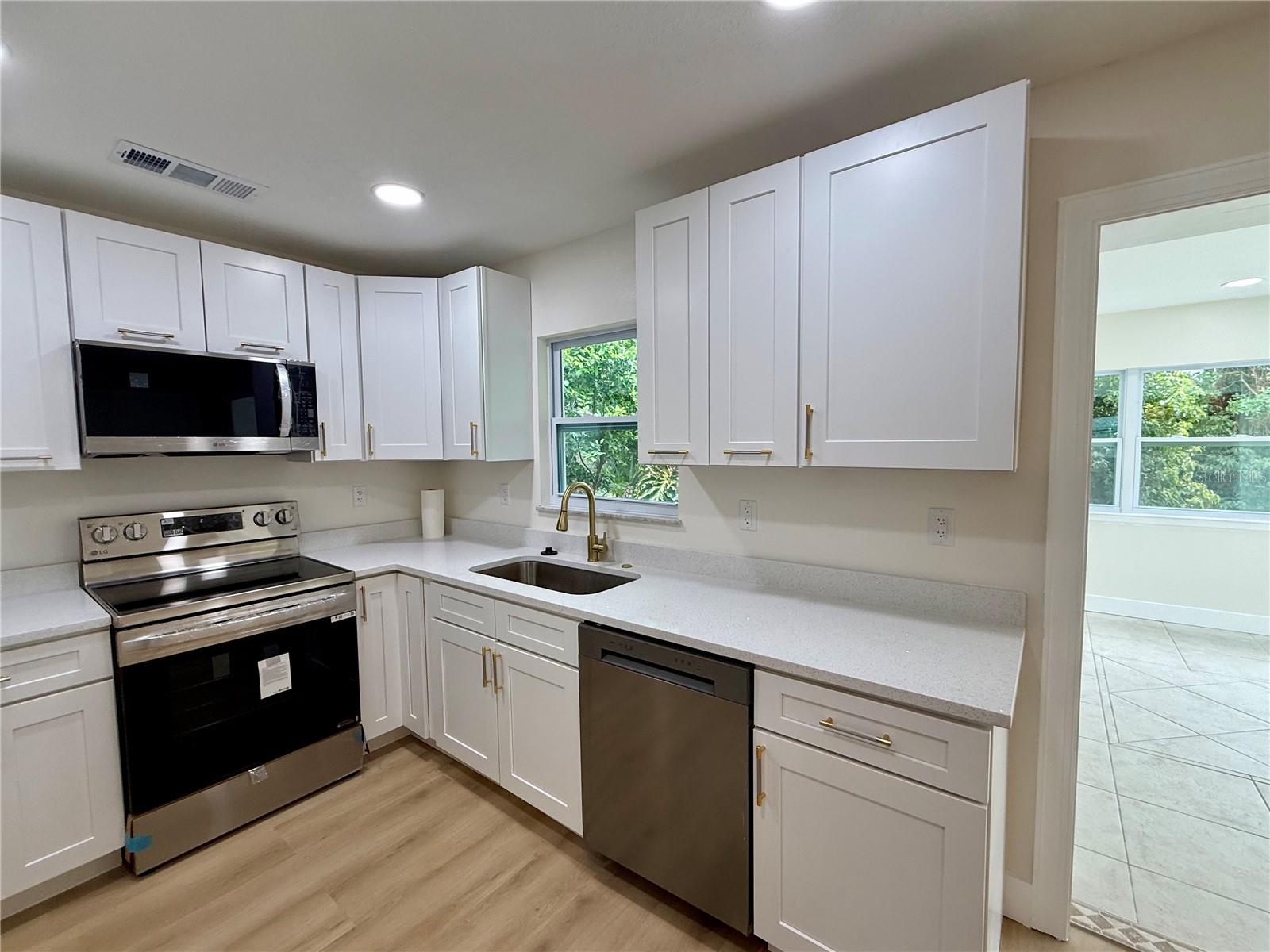 SKY LARK UNIT 2 REP - Residential