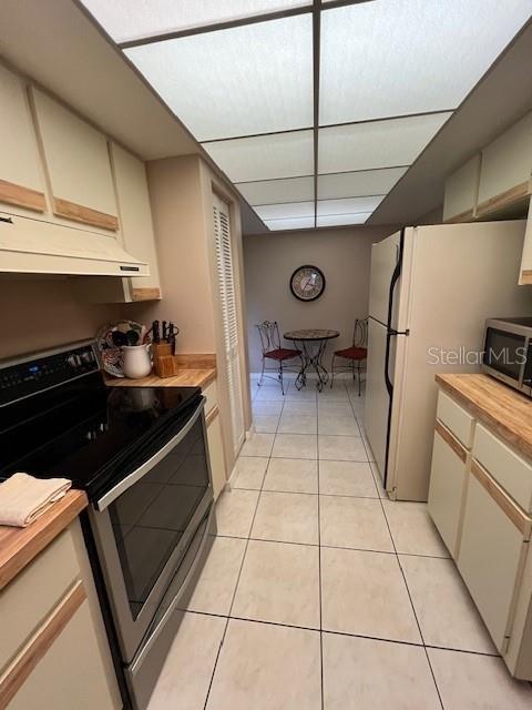 CROSSINGS - Residential Lease