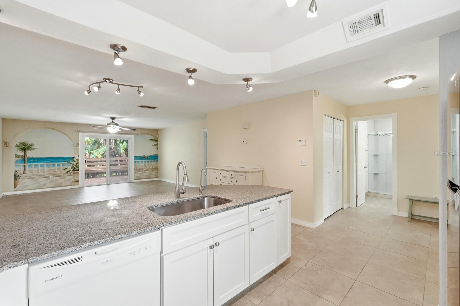 VILLAGE PH II - Residential