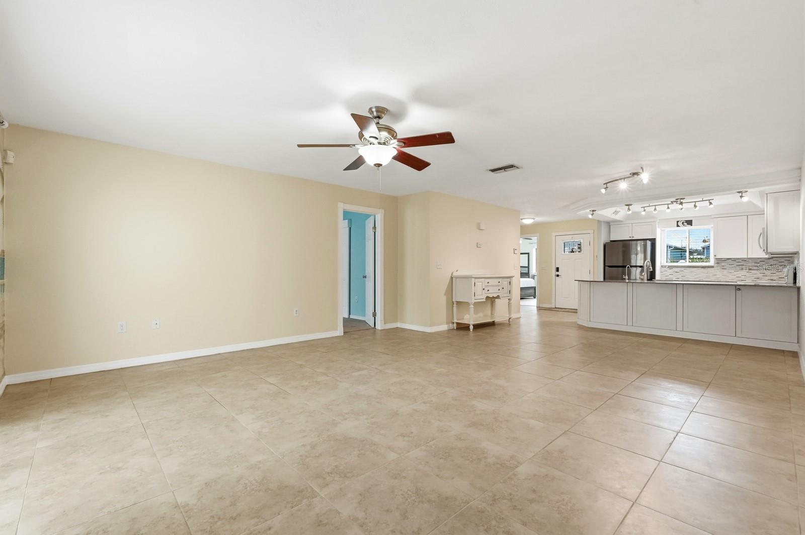 VILLAGE PH II - Residential