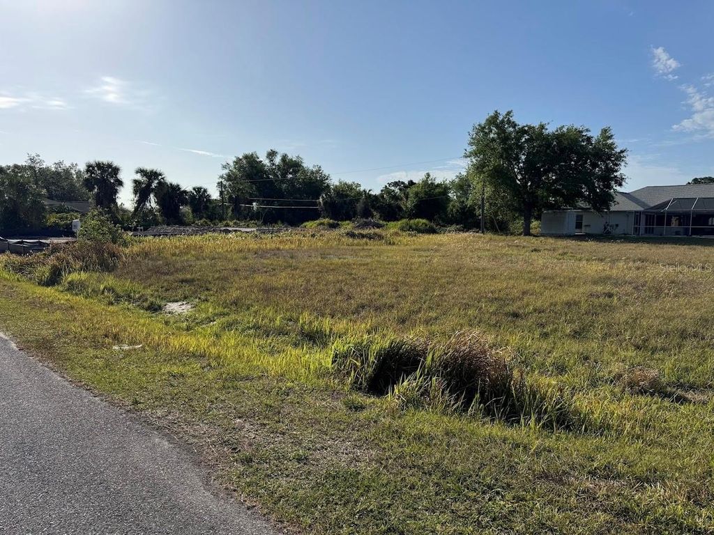 Photo of 15 Attalla Avenue, North Port, FL 34287 (MLS # C7507672)