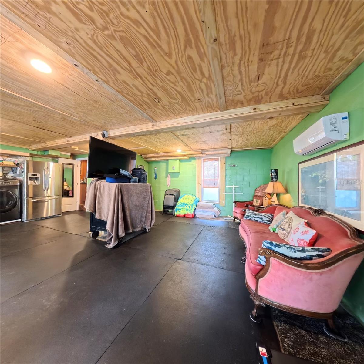 MARSHALL PARK DAYTONA BEACH - Residential Income