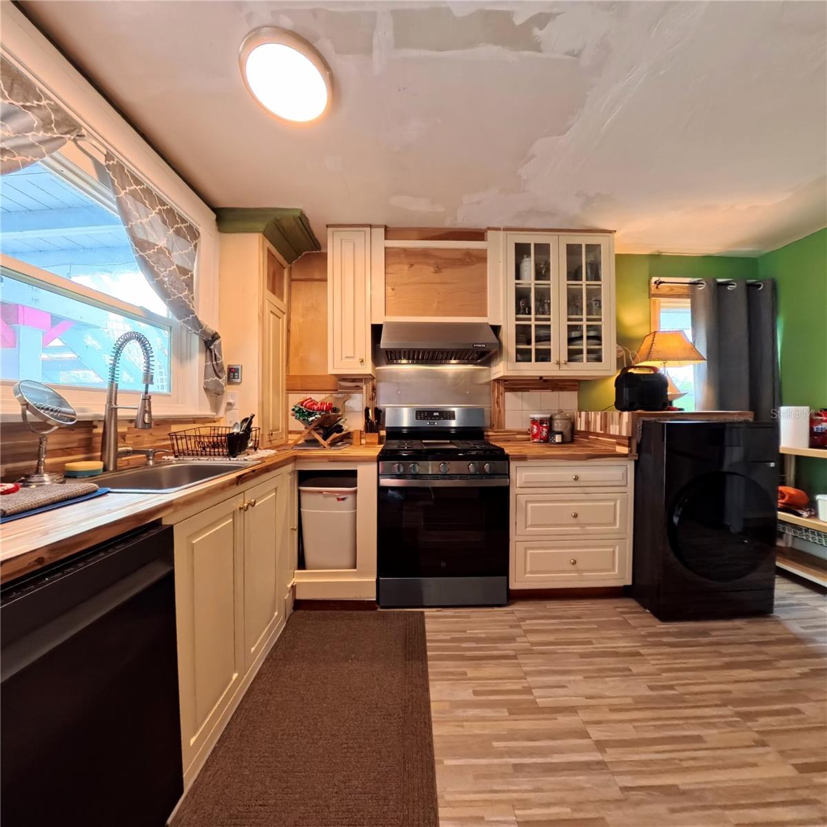 MARSHALL PARK DAYTONA BEACH - Residential Income