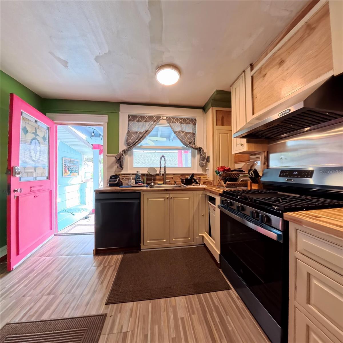 MARSHALL PARK DAYTONA BEACH - Residential Income