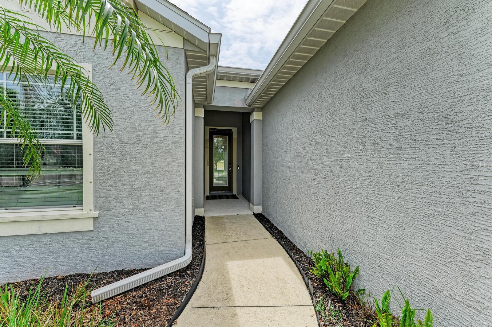 6516 PALM LEAF COURT