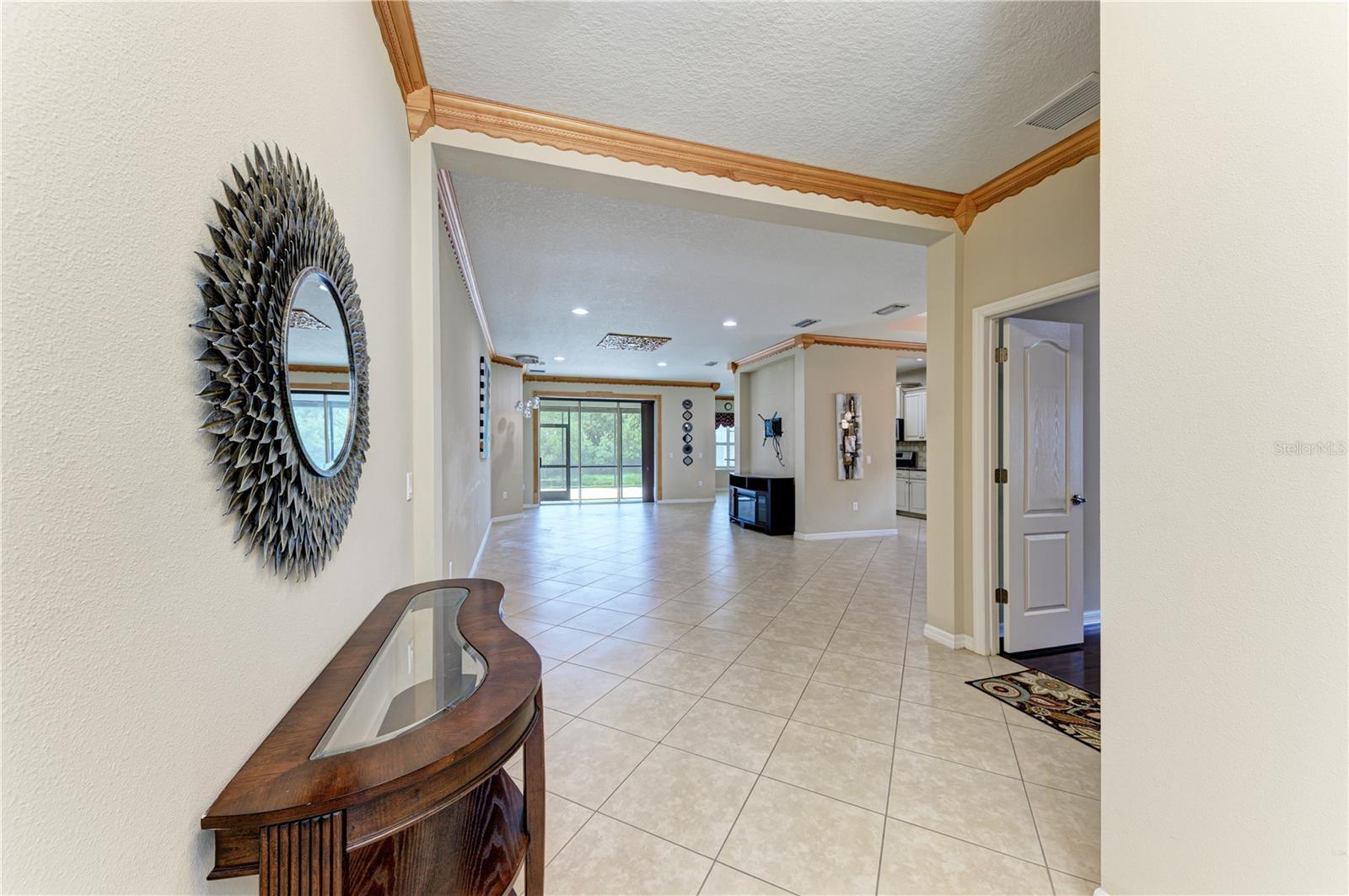 6516 PALM LEAF COURT