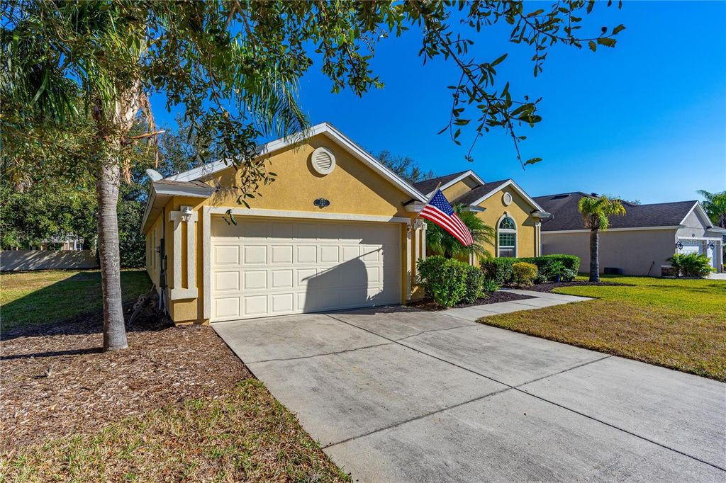Photo of 727 Grape Ivy Lane, New Smyrna Beach, FL 32168 (MLS # V4947843)